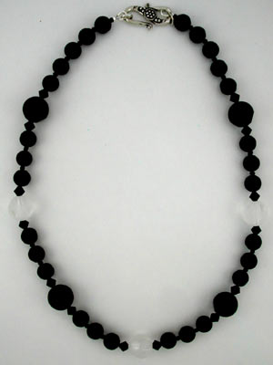 dot black onyx necklace
