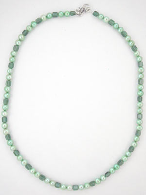 handmade green pearl necklace
