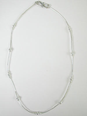 basic silver necklace